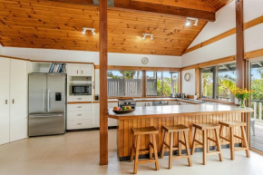 Spookys 6 Angourie - Private Tree Top Oasis Yamba